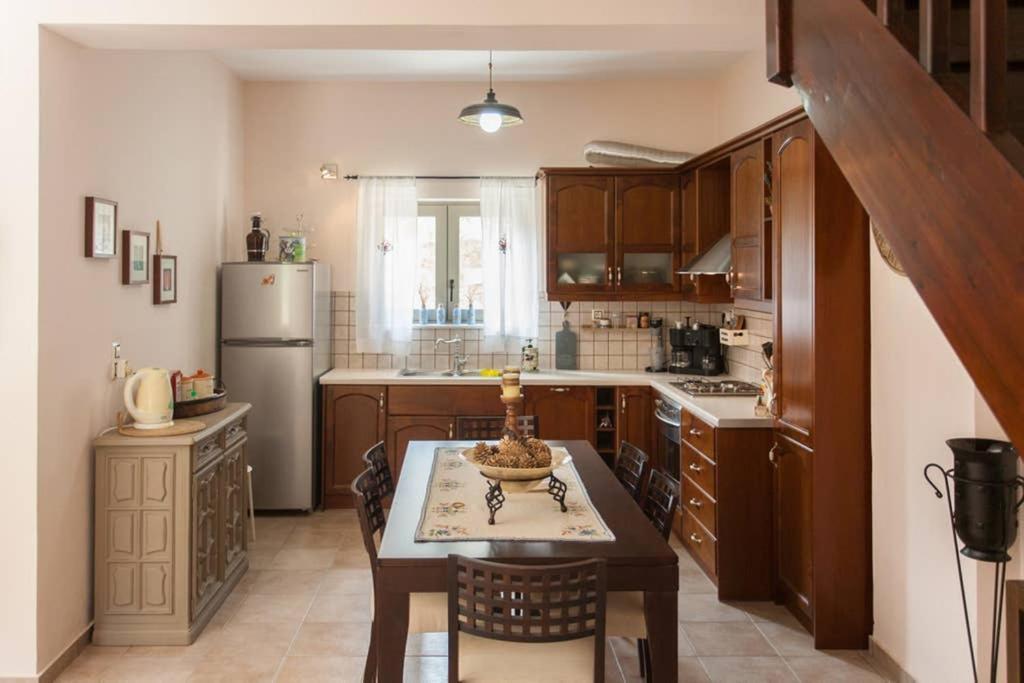 Nikolis Vacation House Vrisai Экстерьер фото